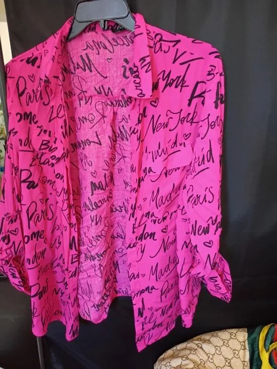 Bright Pink Script-Print Women’s Blouse - Picture 1 of 1